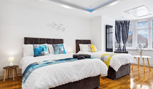 Bright Modern 4BR|2BA Gem in Wembley/Harrow - Perfect for Families - Sleeps 8