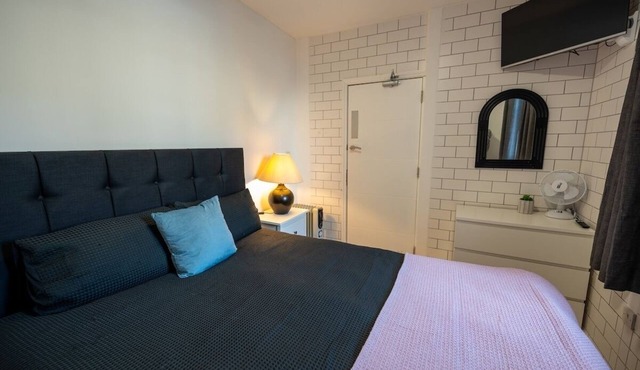 Brighton Coastal Bliss - 3 bedroom Ap