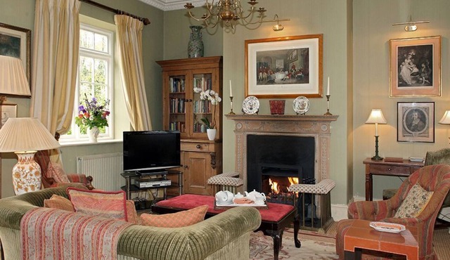 Bruern Cottages - Sandown (sleeps 4 + 1)