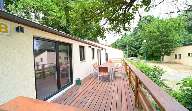 Bungalow by Lake Rabais in Virton