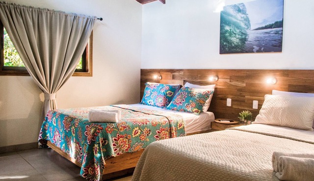 Bungalow with 2 Large Beds in Banana Beach Bungalows. Easy Beach Access. 4 ppl
