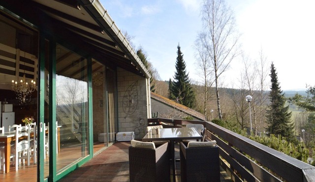 Bungalow with View near Coo