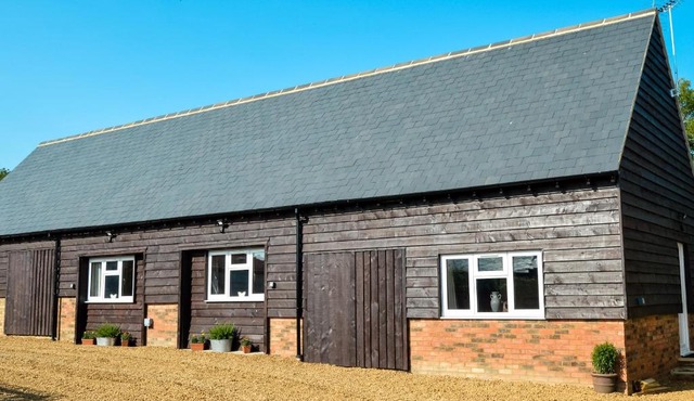 Buttercup Cottage at The Old Tractor Barn