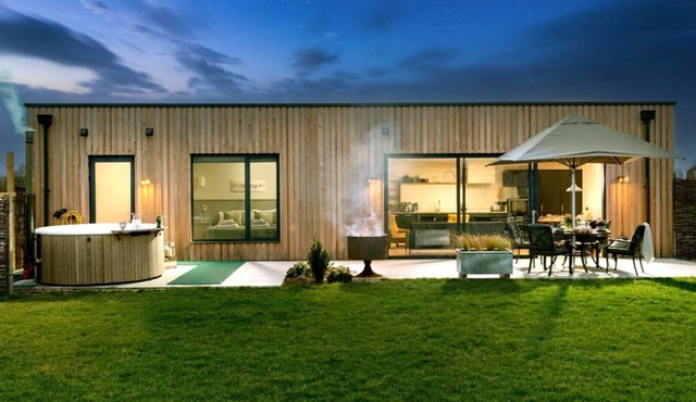 Buttercup Lodge
