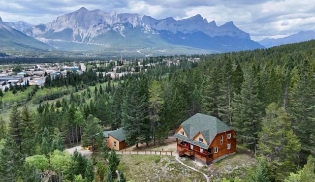 Canmore Alpine Hostel - Alpine Club of Canada