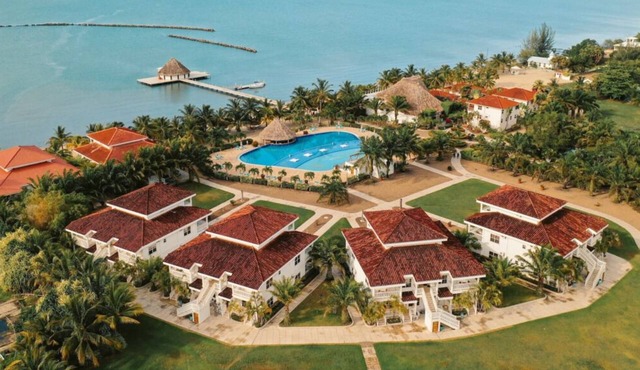 Caribbean Blue Retreat | 1BR Sea-View Villa