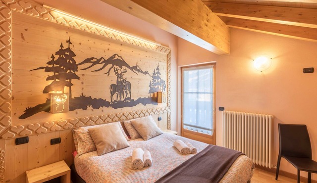 Casa Azzurra with Mountain View, Wi-Fi, Balcony and Garden