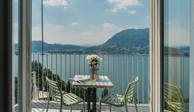 Casa Corbu - Two Bedroom Apartment, Sleeps 6