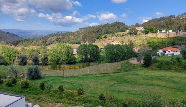 Casa Pedravedra- Aventura, Amigos, Natureza até 12 Pessoas em Mondim de Basto