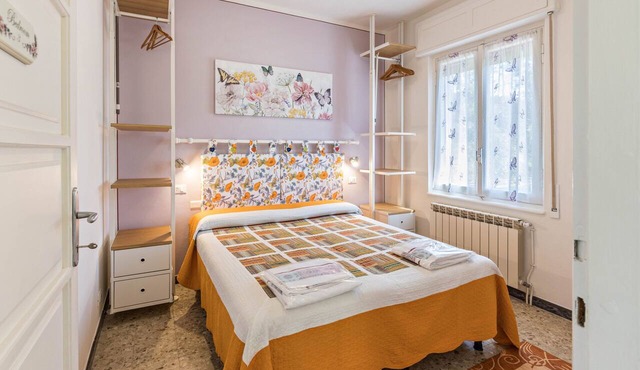 Casa Vacanza Elena: Family Paradise with Garden, Private Parking, Pet-Friendly, Val Grande View
