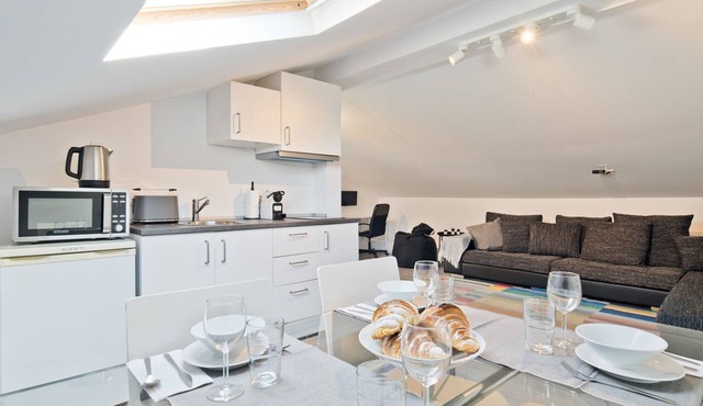 Cascais Beach Villa II (C116)