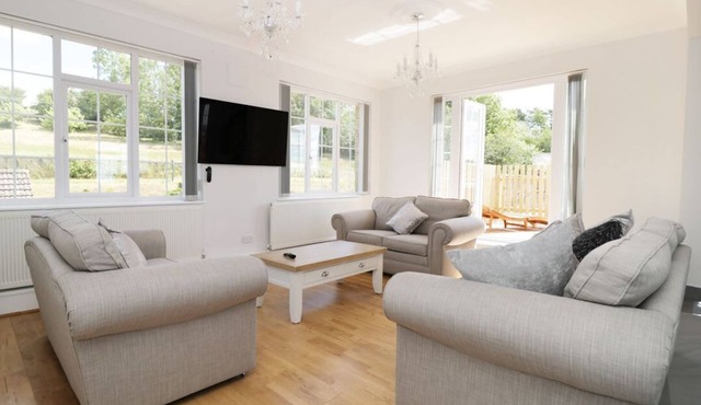 Castle Top Retreat, Nettleton, Lincolnshire