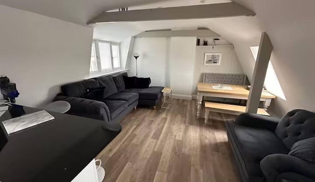 Central 3-Bed House Near Train Station