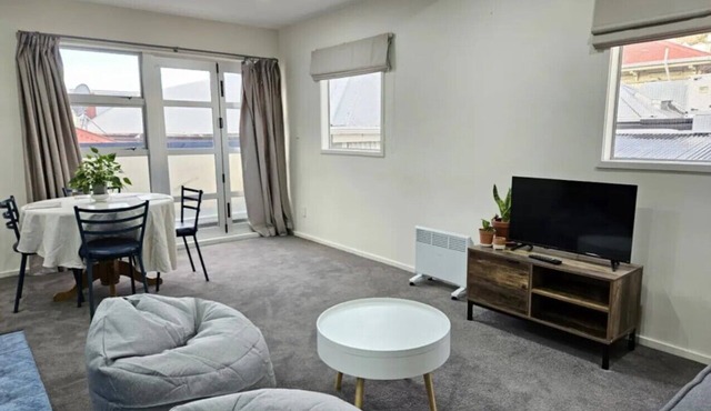 Central 4 Bedroom Townhouse! Mt Victoria, Wellington