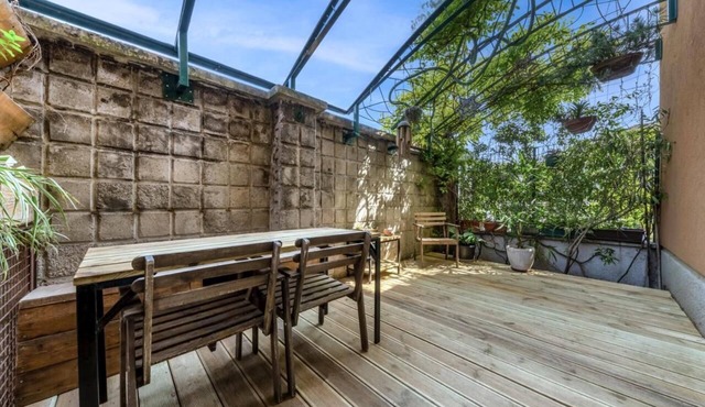 Central Island Apartment [150m METRO MARCHE]