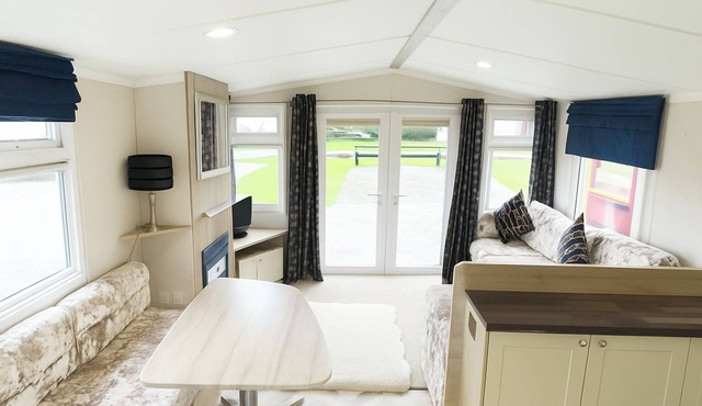Chalet-3 guests-Onsite parking