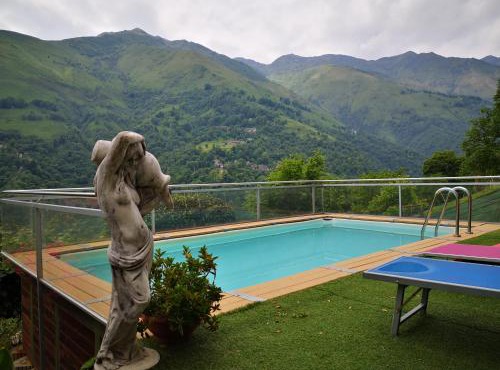 Chalet con Piscina