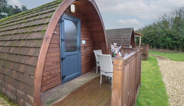 CHANTELLES, pet friendly, with a garden in Holbeach