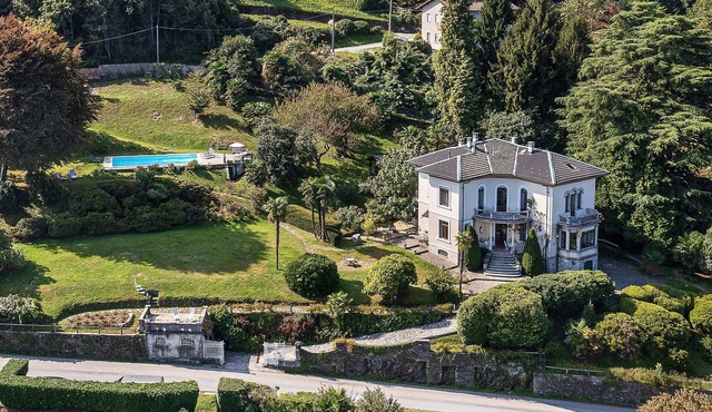 Charismatic villa with pool and truly outstanding views! - Villa La Brisina