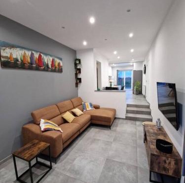 charmante maison 2 chambres, entièrement rénovée