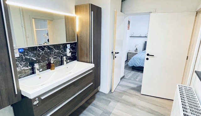 Charming 1-bedroom apartment in wonderful Heers with WiFi