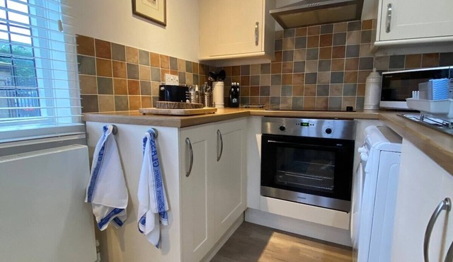 Charming 1 Bedroom Maisonette