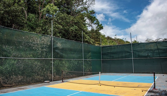 Charming 2-bedroom condo with WiFi, AC in marvelous Lake Arenal.