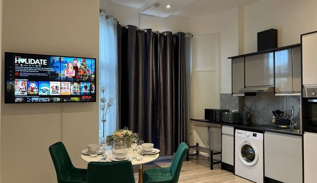 Charming Apartment in West Ealing, free parking