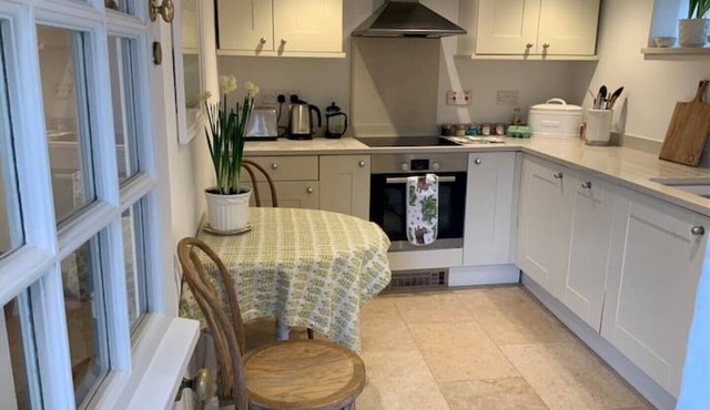 Charming Cotswolds cottage retreat -close to Woodstock, Blenheim & Oxford