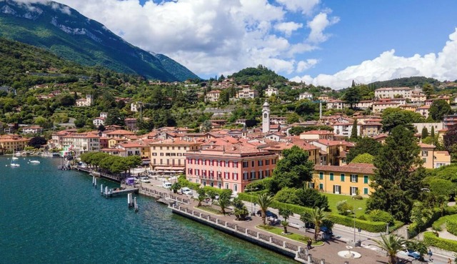 Charming Family Villa with Lake View and Private Pool