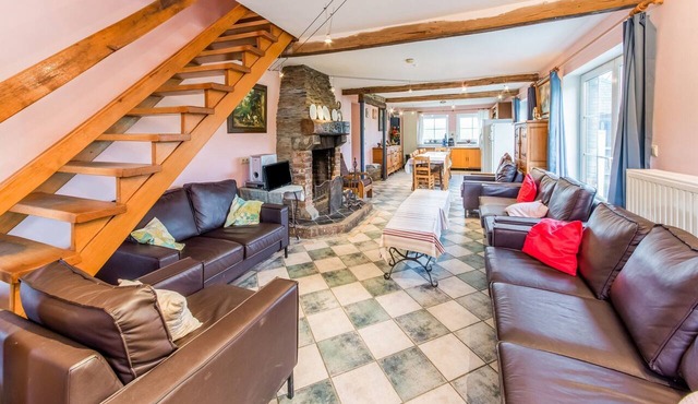 Charming Farmhouse in Brisy