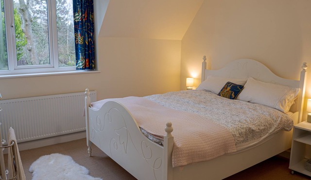 Charming farmhouse style cottage in Evington