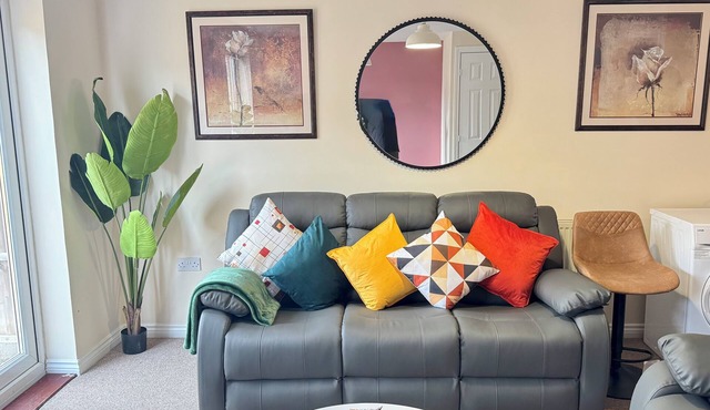 Charming 5 Bed House | Leighton Buzzard Escape