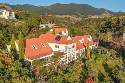 Charming homely Cherry Villa B&B with a panorama view