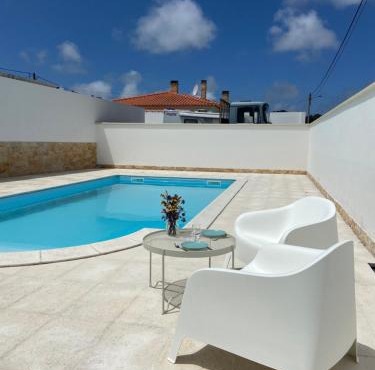 Charming villa with private poll