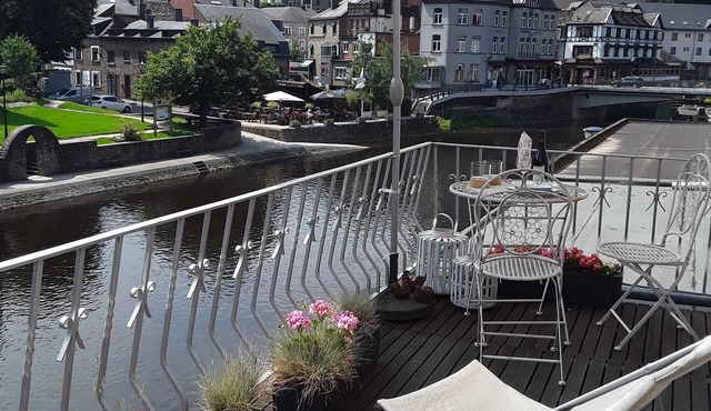 Charming waterside house 🌲🦆center of La Roche-en-Ardenne Belgium