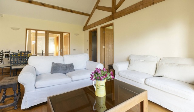 Church Farm Cottage - sleeps 2 guests in 1 bedroom