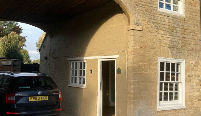 Coach house
