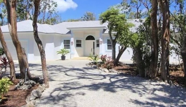 Comfortable and cozy, 4 bedrooms, 3 bathrooms private house