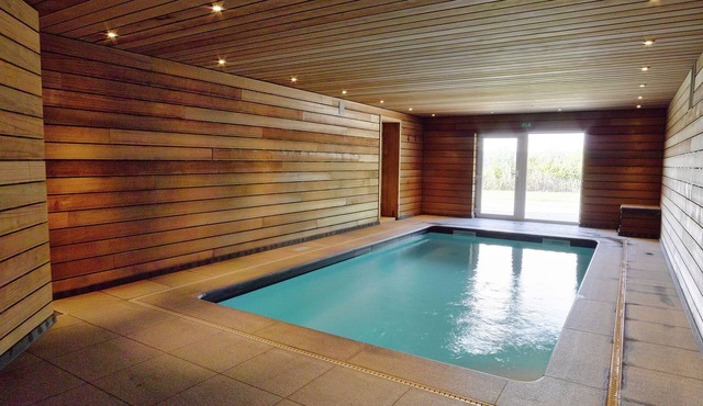 Comfortable chalet with indoor pool, hammam and sauna near Stoumont