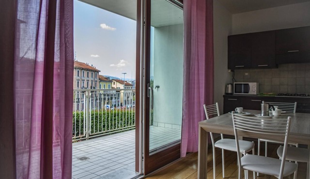 Como Comfort Flat by Wonderful Italy