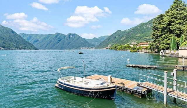 COMO LUXURY WITH PRIVATE LAKE ACCESS AND BREATHTAKING VIEWS