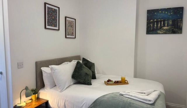 Contemporary City Studio 3 - Contractor's & Traveller's Accommodation