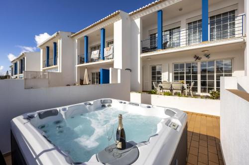 CoolHouses Luz, Lovely 3 Bed Townhouse & sea views, Casa Baía da Vida