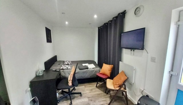Cosy 1-Bed Studio in Northolt perfect to unwind