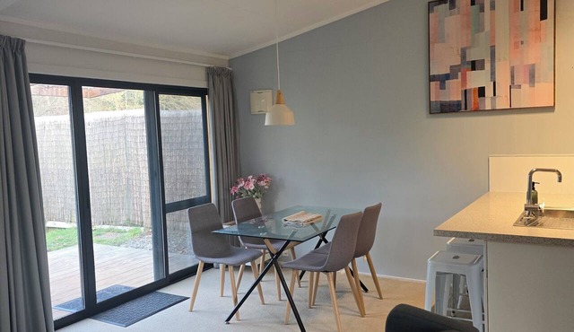 Cosy Home. Nice rural setting. Close to Activity Parks.
