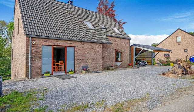 Cottage in Aywaille with Garden