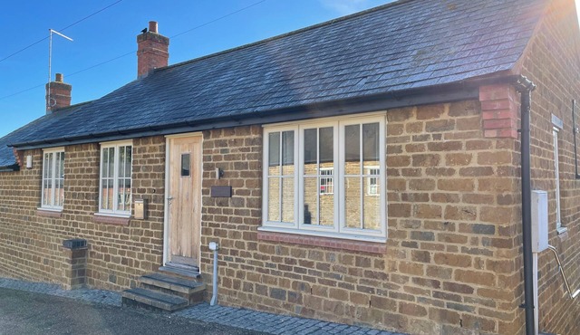 Cottage In Great Central Village Location. Country Walks Available.