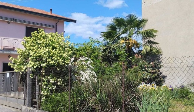 Cozy apartment a few km from Varese, pets allowed.