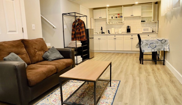 Cozy Basement Studio for rent !